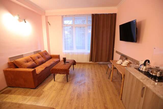 Отель Hotel Caucase Тбилиси-17